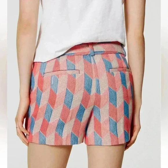 Ann Taylor LOFT Chevron Riviera Shorts with 4" Inseam Size 6 Festive Pink - Picture 2 of 5